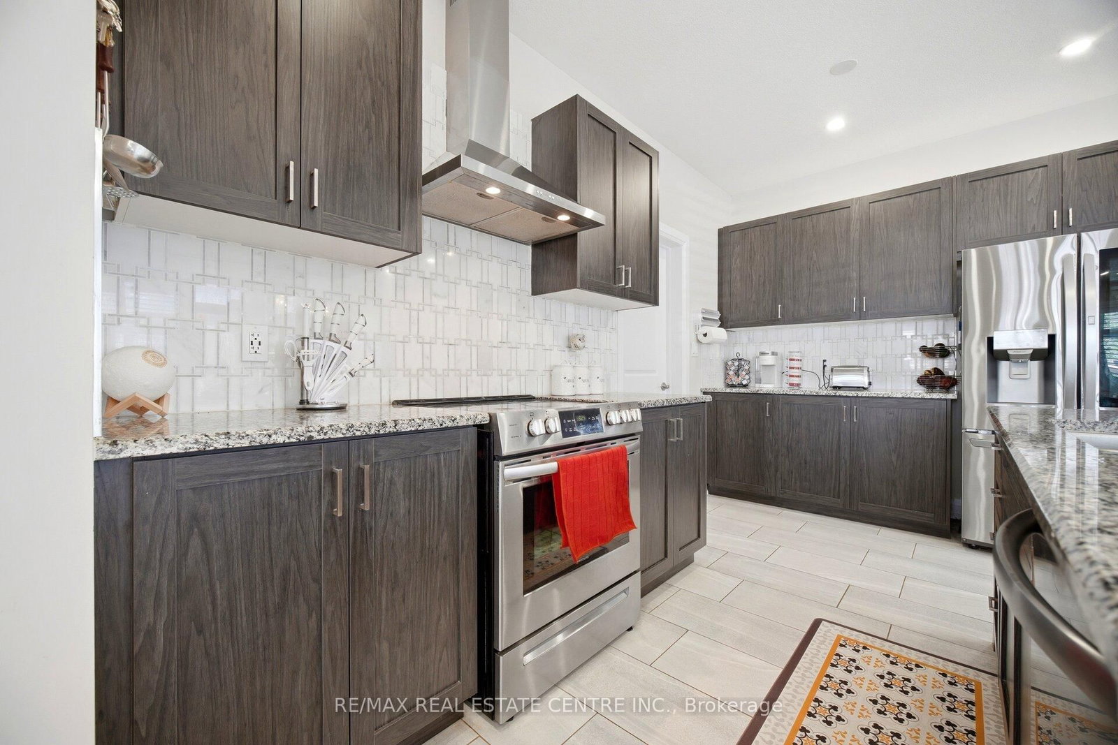 127 Monarch Woods Drive • Kitchener, ON photo 9