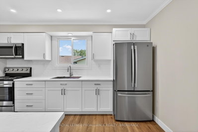 1088 Pinewood Place • Kingston, ON photo 8