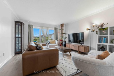 354 Brettonwood Ridge • Ottawa, ON photo 2