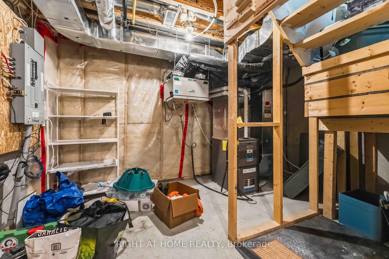 354 Brettonwood Ridge • Ottawa, ON photo 24