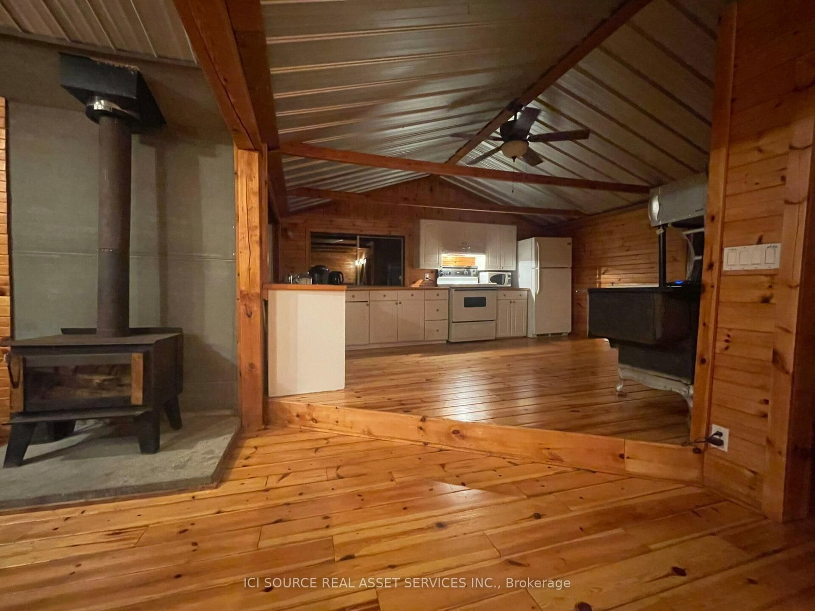 596C E Ham Lake Road • Killarney, ON photo 18