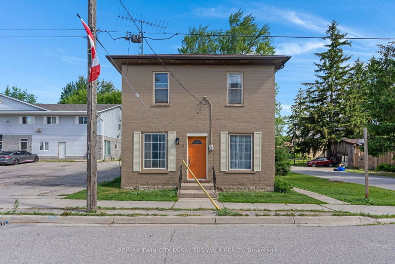39 Albert Street W