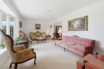 19 Country Club Drive — photo 5