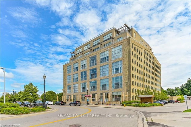 402 - 5 Father David Bauer Drive
