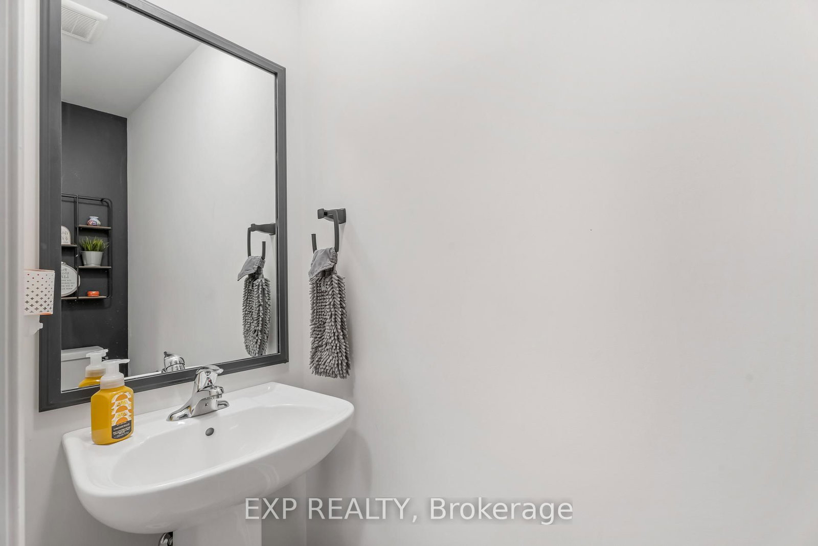 27 Rachel Drive • #41 • Hamilton, ON photo 9