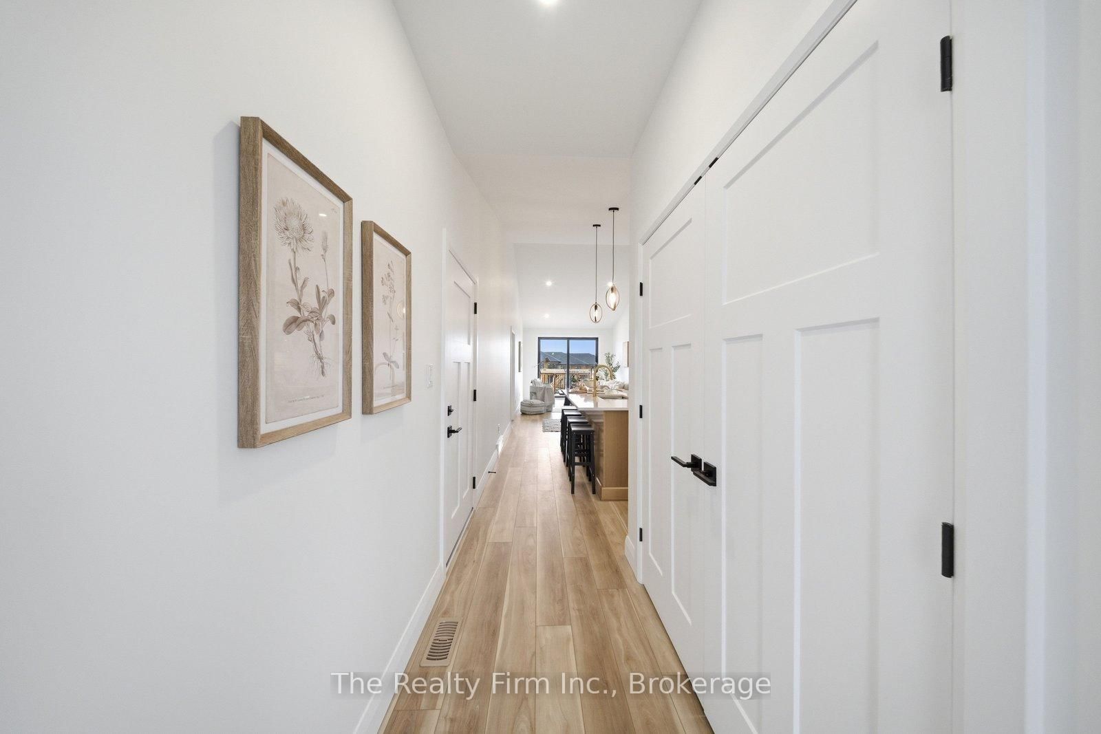 483 Gillespie Street • South-West Oxford, ON photo 4