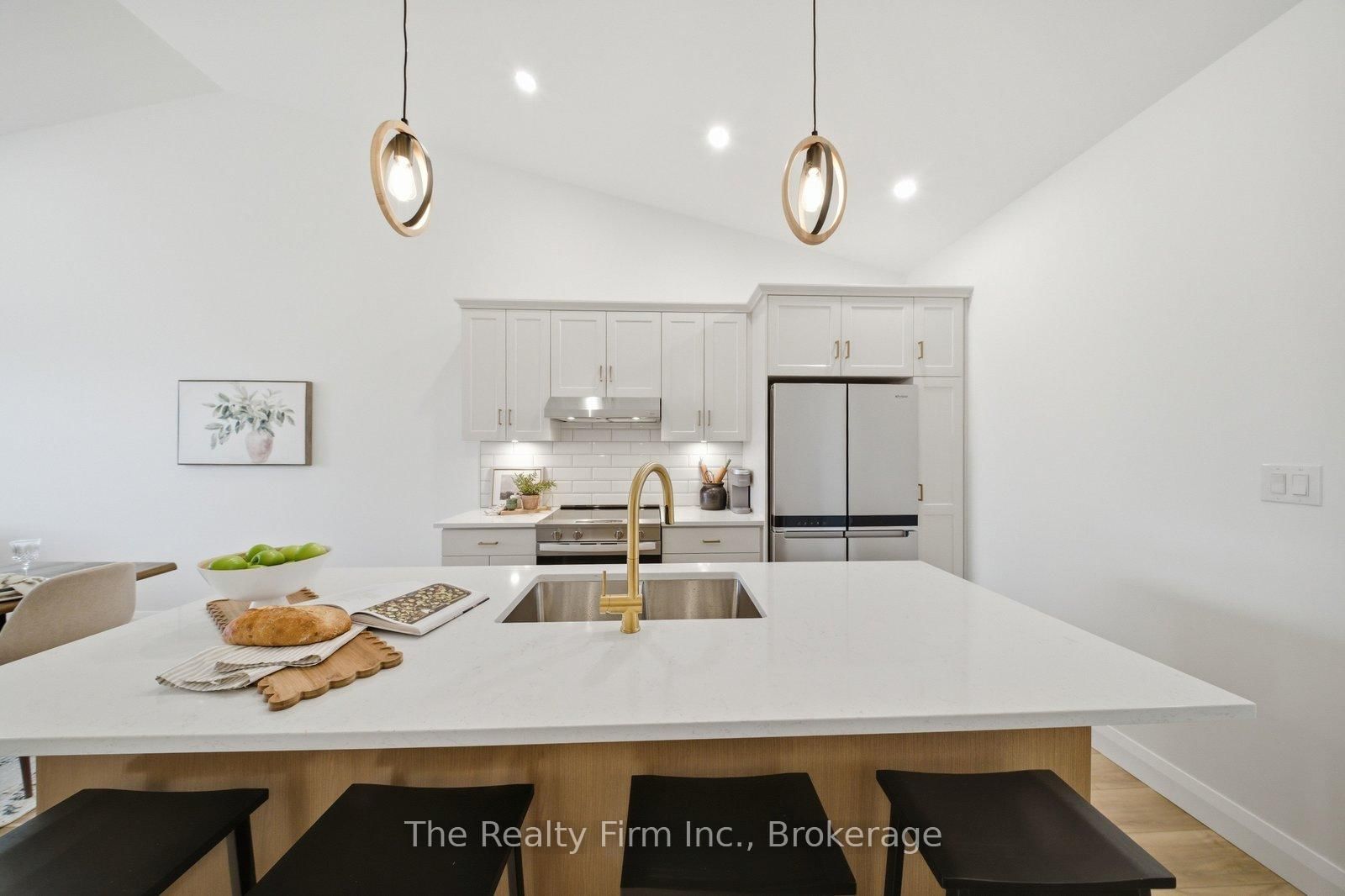 483 Gillespie Street • South-West Oxford, ON photo 6