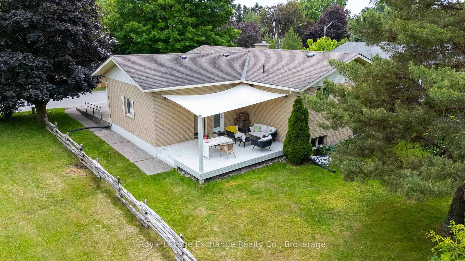 579 Peirson Avenue • Saugeen Shores, ON photo 4