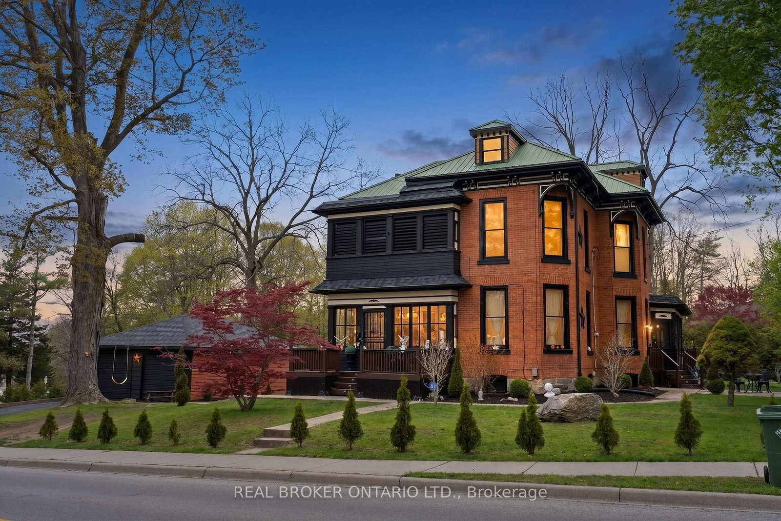259 Western Avenue • Norfolk, ON photo 1
