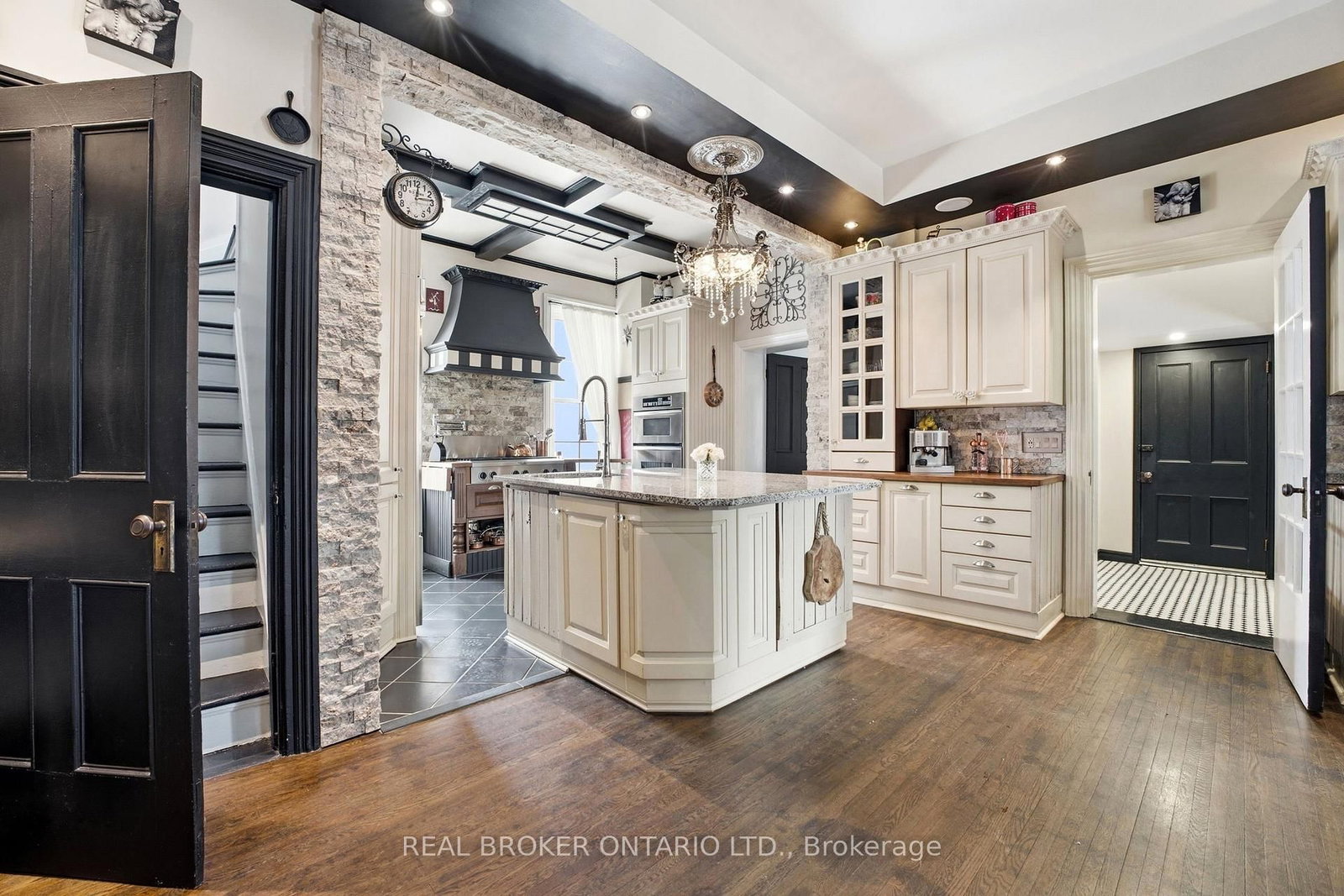 259 Western Avenue • Norfolk, ON photo 16