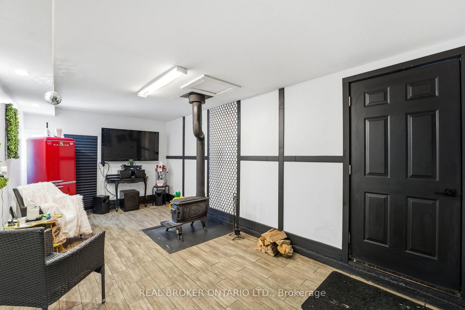 259 Western Avenue • Norfolk, ON photo 35