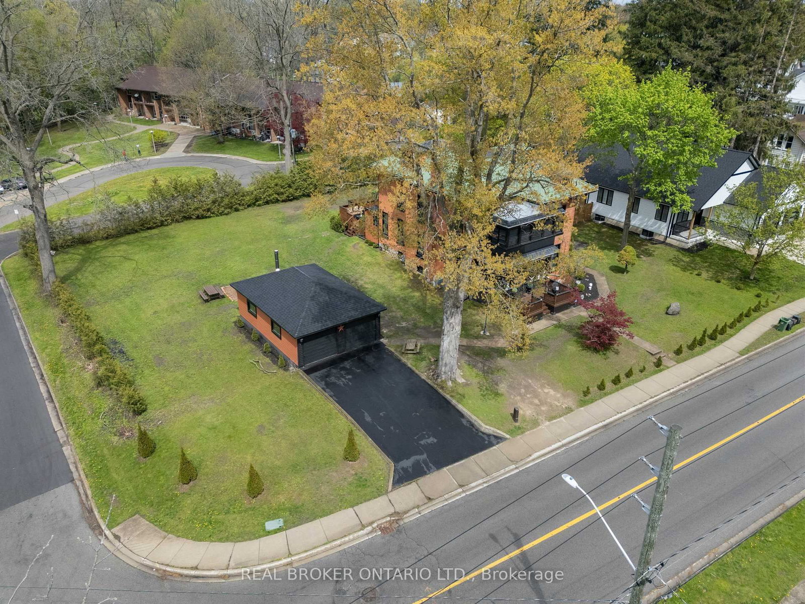 259 Western Avenue • Norfolk, ON photo 44