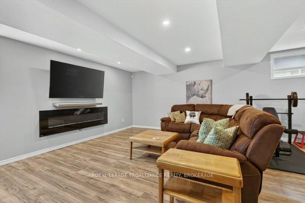 1425 Evergreen Drive • Kingston, ON photo 36