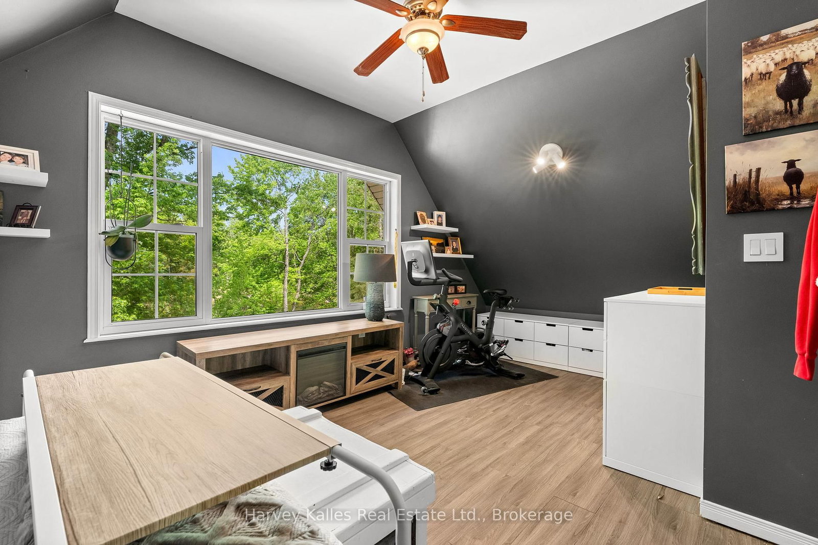 66 Robert Road E • Huntsville, ON photo 18