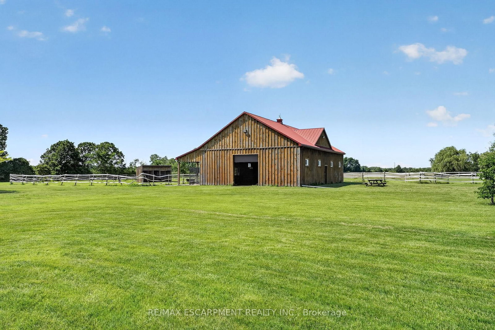 4145 Sixteen Road • West Lincoln, ON photo 5