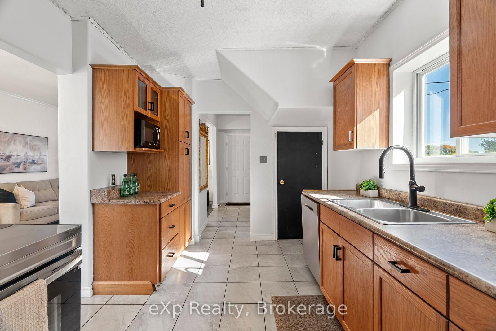 63 Guelph Street • Stratford, ON photo 18