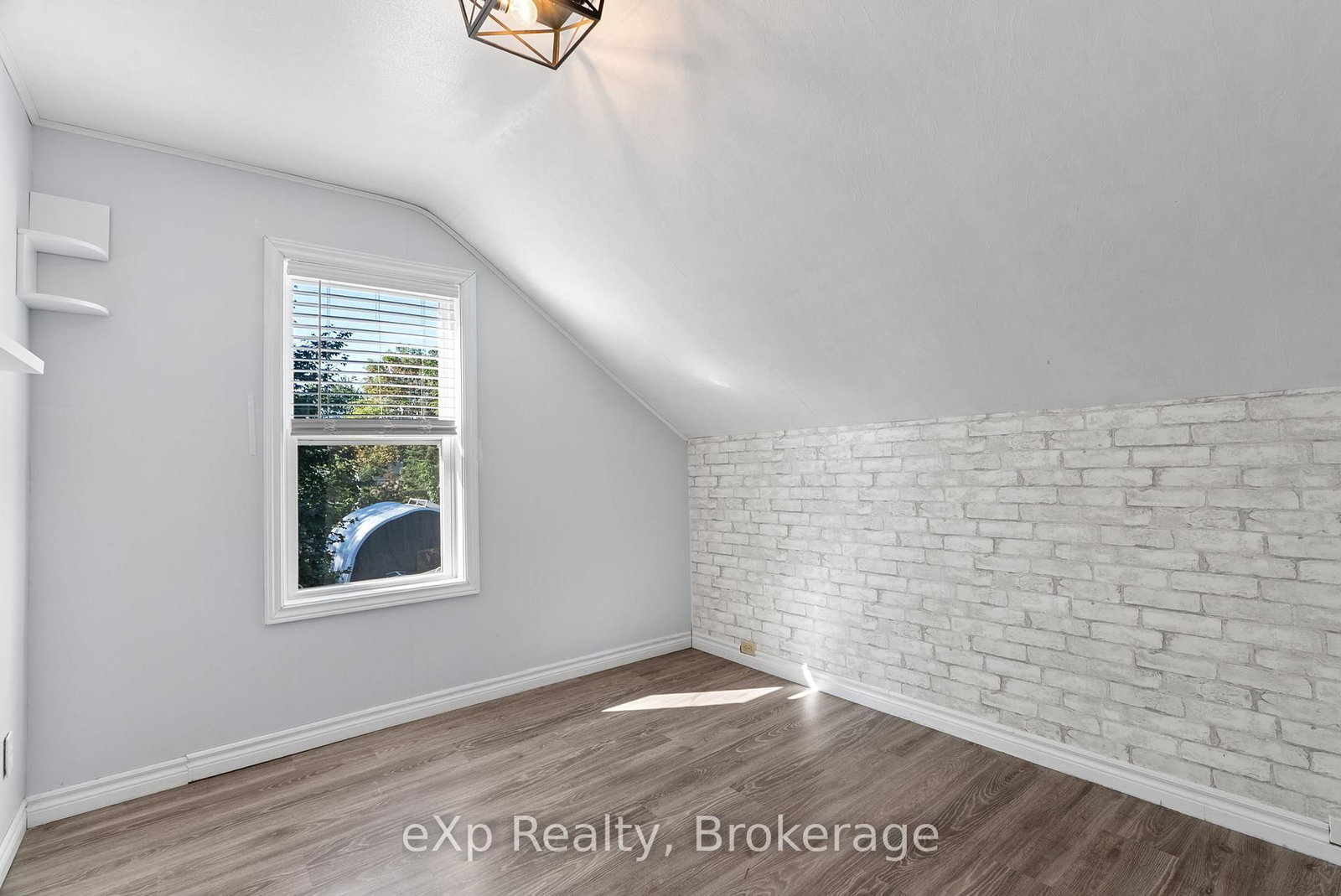 63 Guelph Street • Stratford, ON photo 21