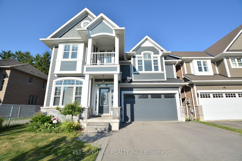 home for lease on 270 Moorland Crescent