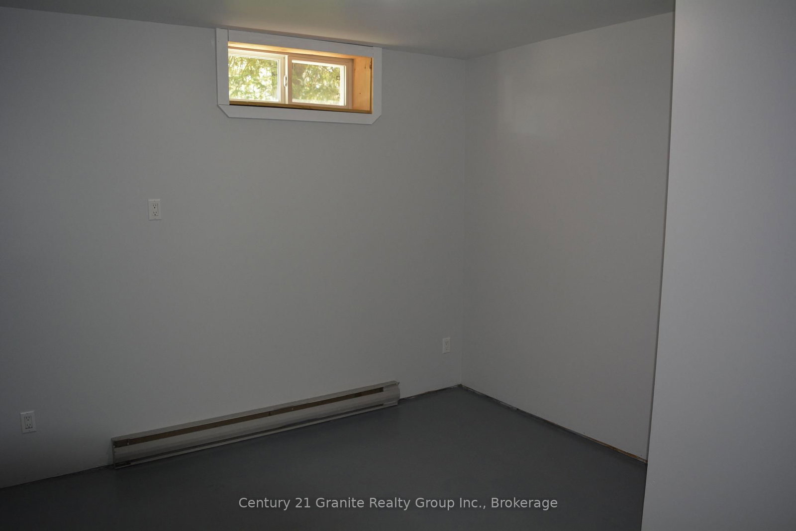 671 Hastings Street N • Bancroft, ON photo 27