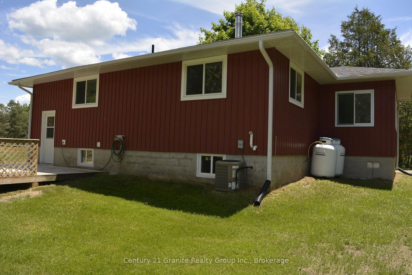 671 Hastings Street N • Bancroft, ON photo 34