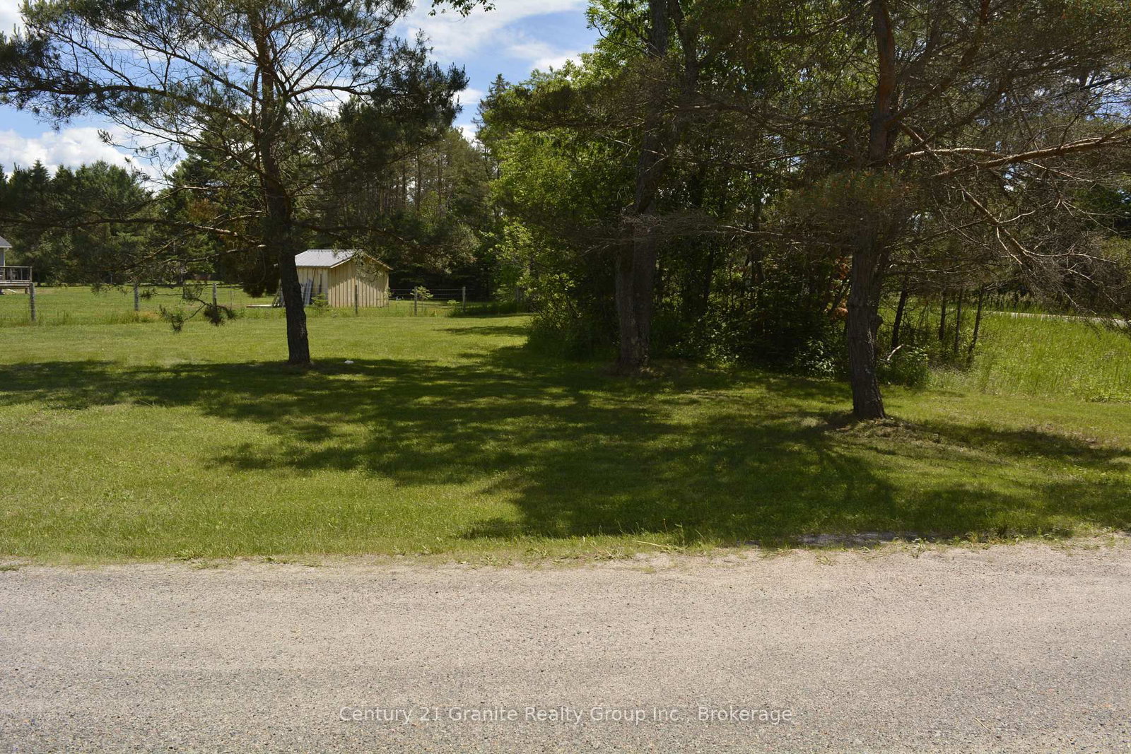 671 Hastings Street N • Bancroft, ON photo 37