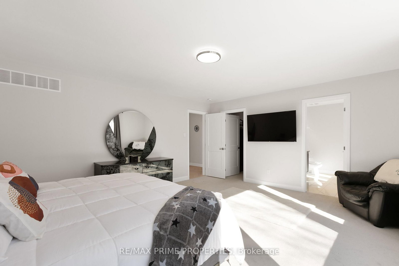 820 MERCIER Crescent • Ottawa, ON photo 25
