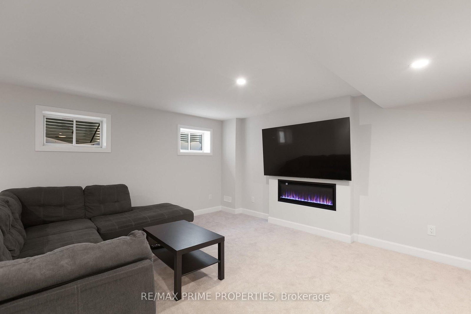 820 MERCIER Crescent • Ottawa, ON photo 36