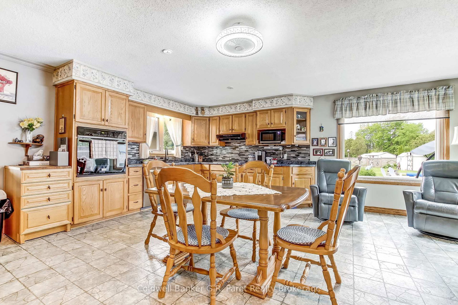 27 Woodcock Drive • Tillsonburg, ON photo 13