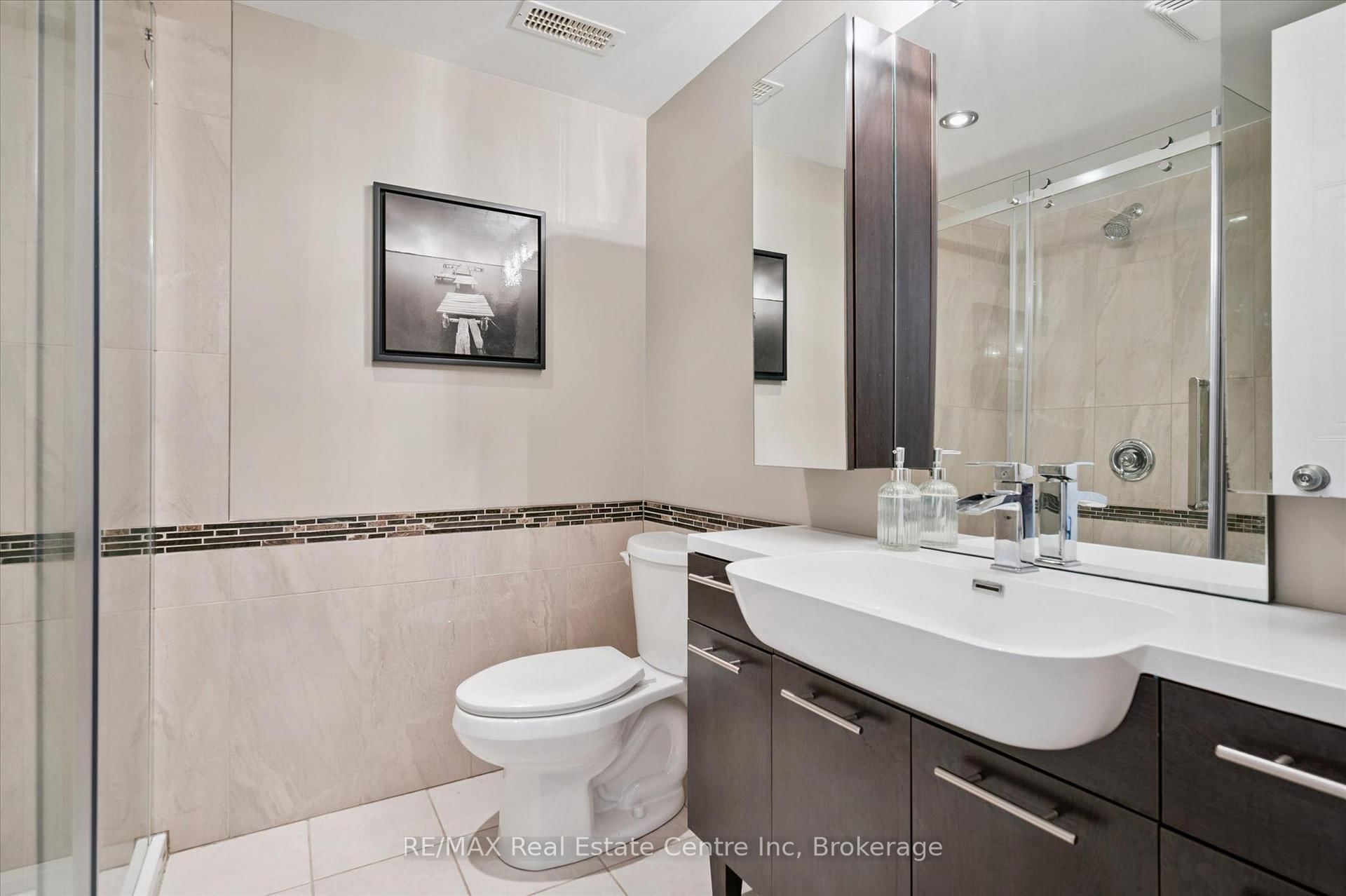 325 TAIT Crescent