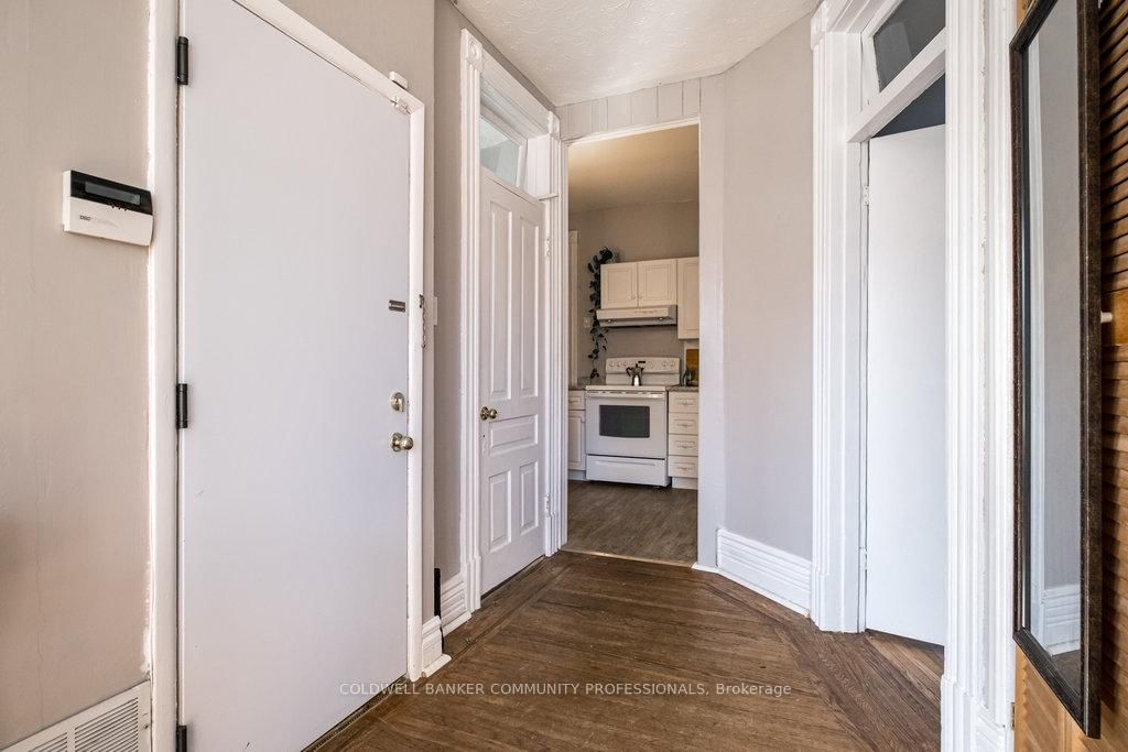 270 Queen Street S • Hamilton, ON photo 19