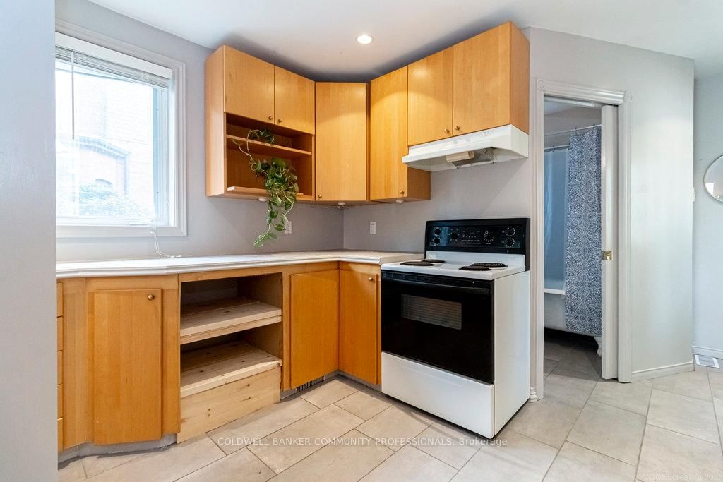 270 Queen Street S • Hamilton, ON photo 38