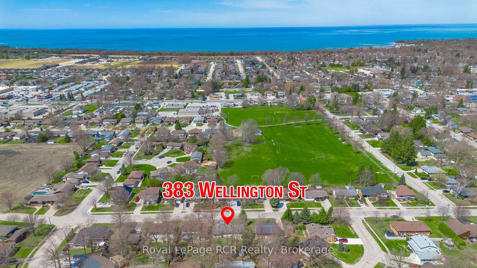 383 WELLINGTON Street • Saugeen Shores, ON photo 3