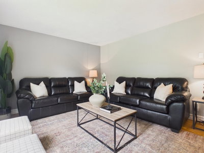 383 WELLINGTON Street • Saugeen Shores, ON photo 7
