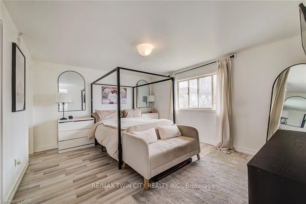 43 SOUTHVIEW Crescent • Cambridge, ON photo 21