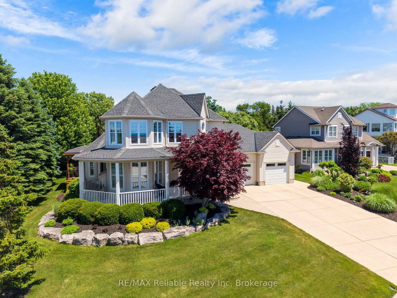 11 Harbour Court