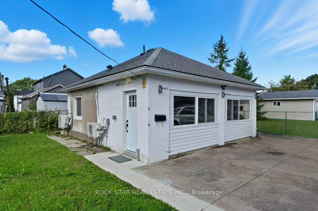 111 McAlpine Avenue S • Welland, ON photo 28