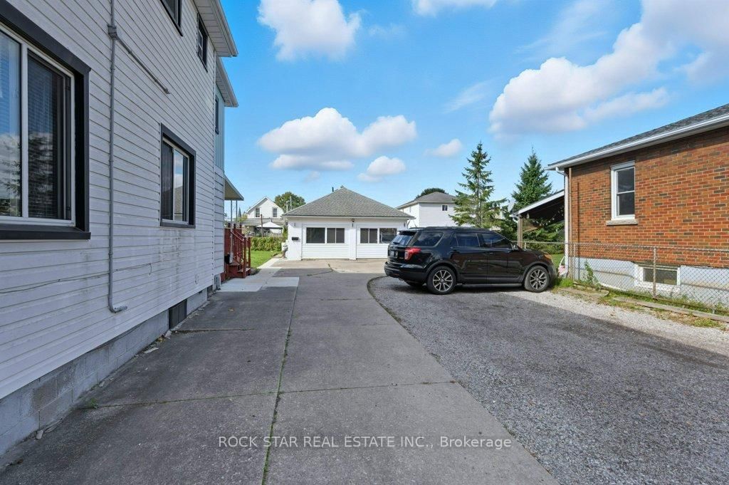 111 McAlpine Avenue S • Welland, ON photo 39