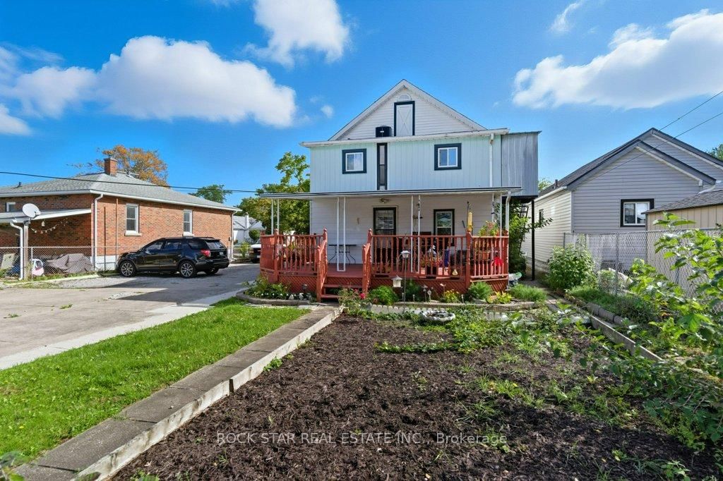 111 McAlpine Avenue S • Welland, ON photo 42