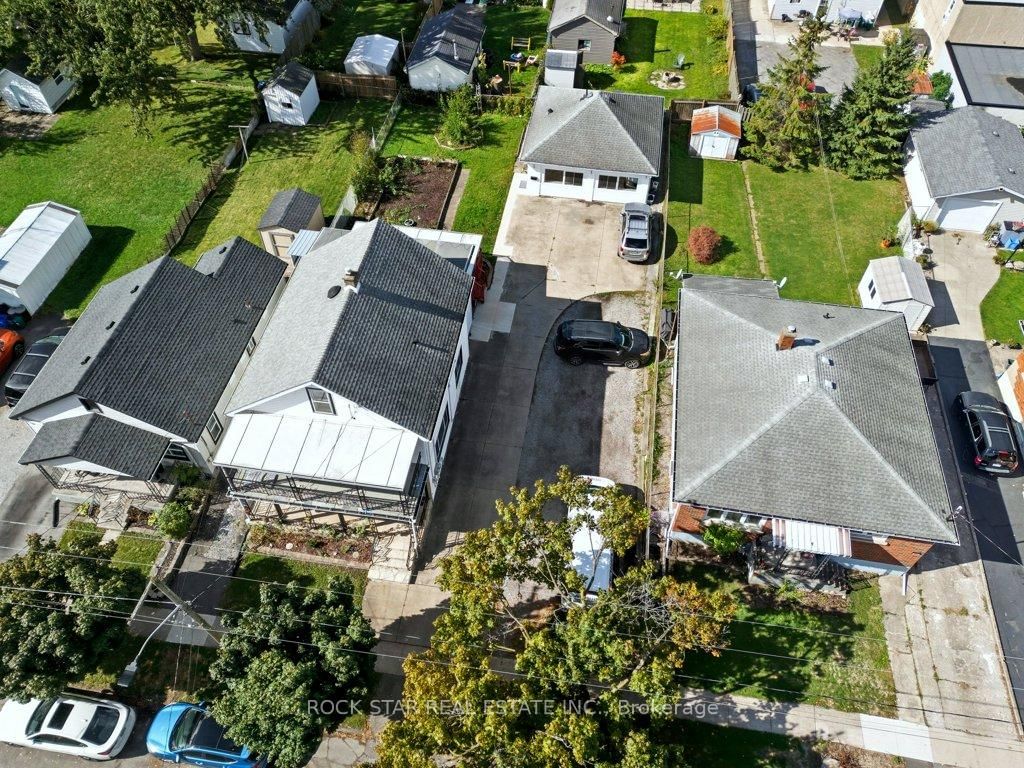 111 McAlpine Avenue S • Welland, ON photo 44