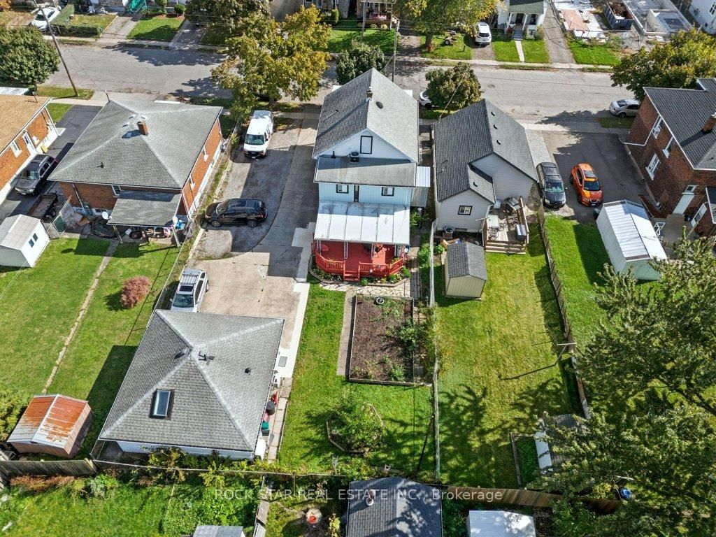 111 McAlpine Avenue S • Welland, ON photo 45