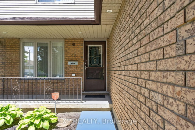 45 Ossington Drive