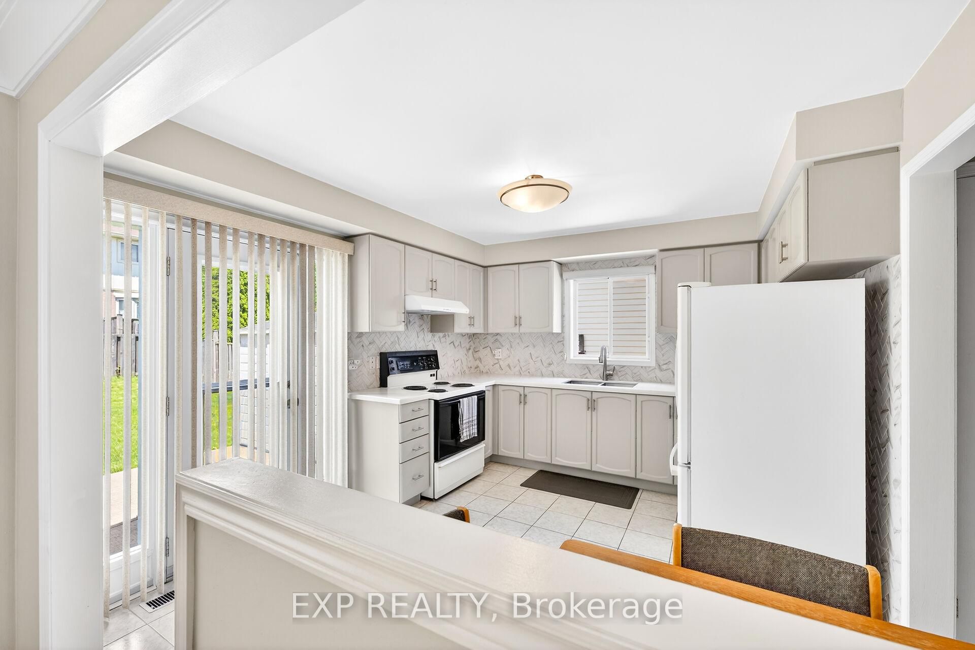 45 Ossington Drive