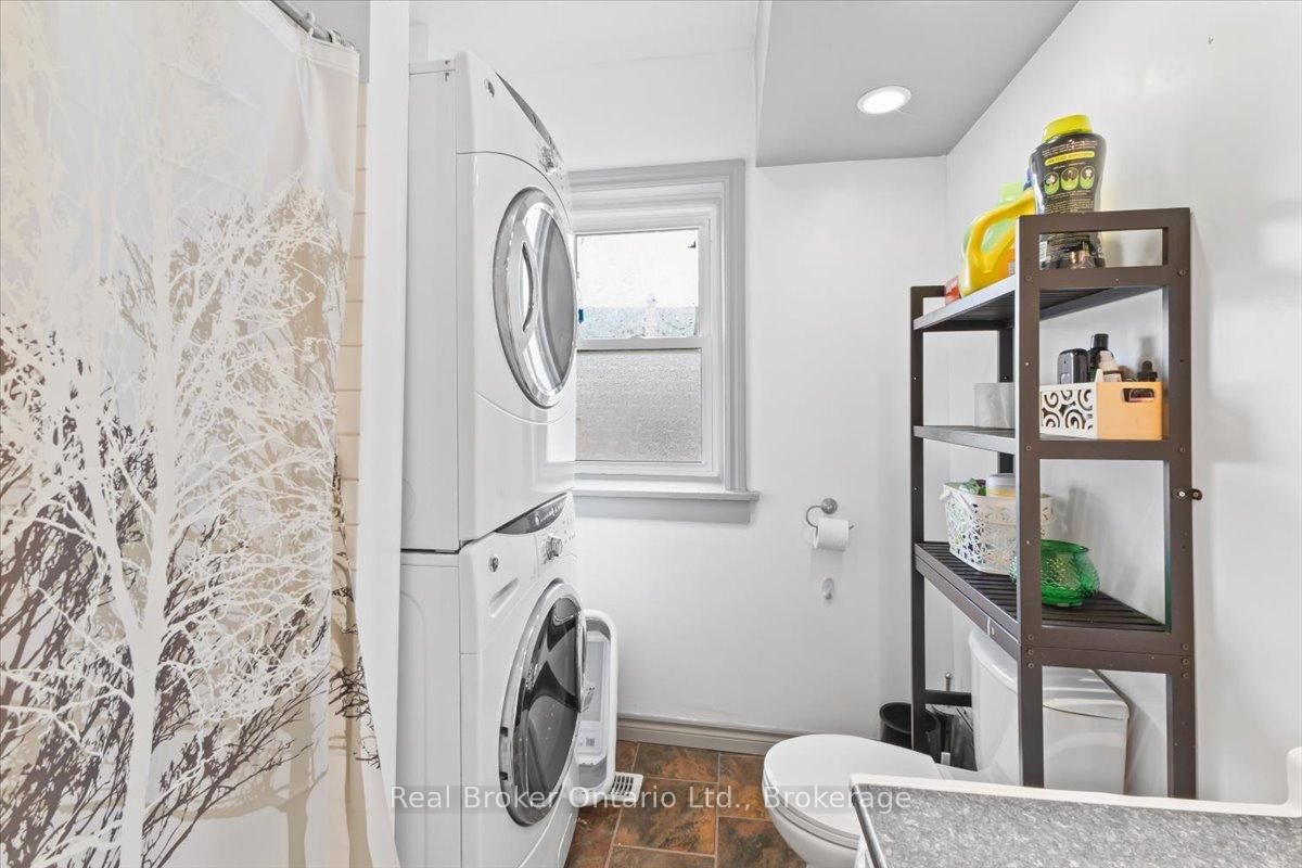 115 Durham Street W • Brockton, ON photo 10