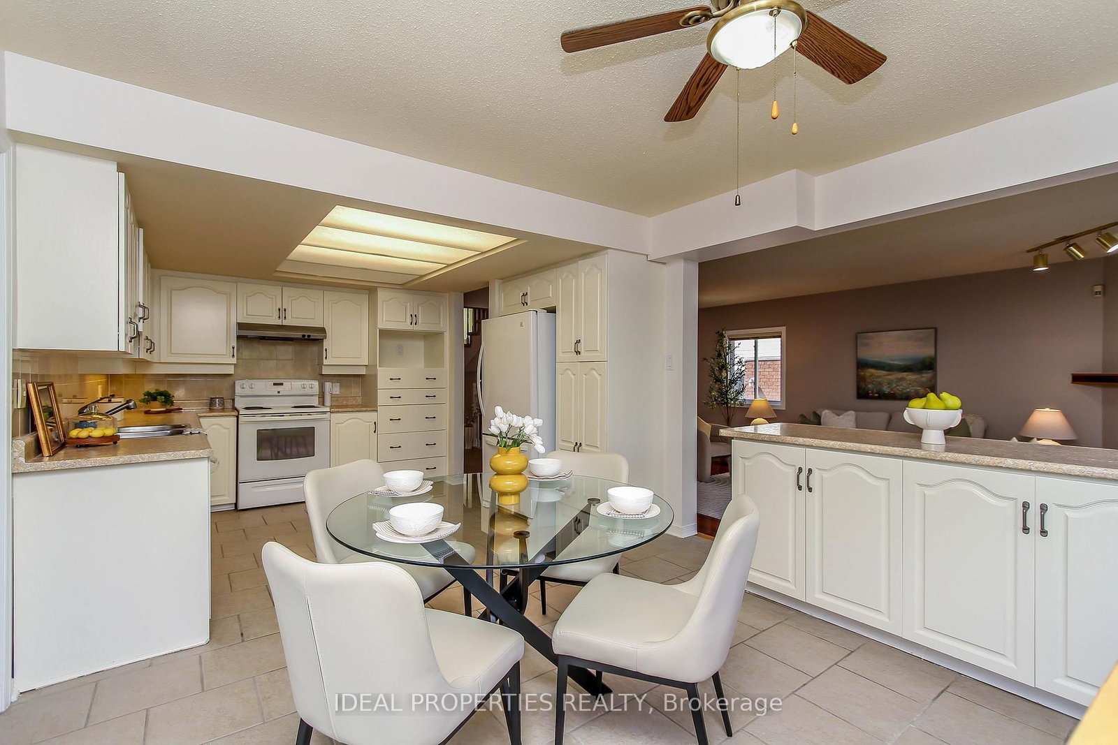 39 HUNTINGS END Avenue • Kanata, ON photo 18