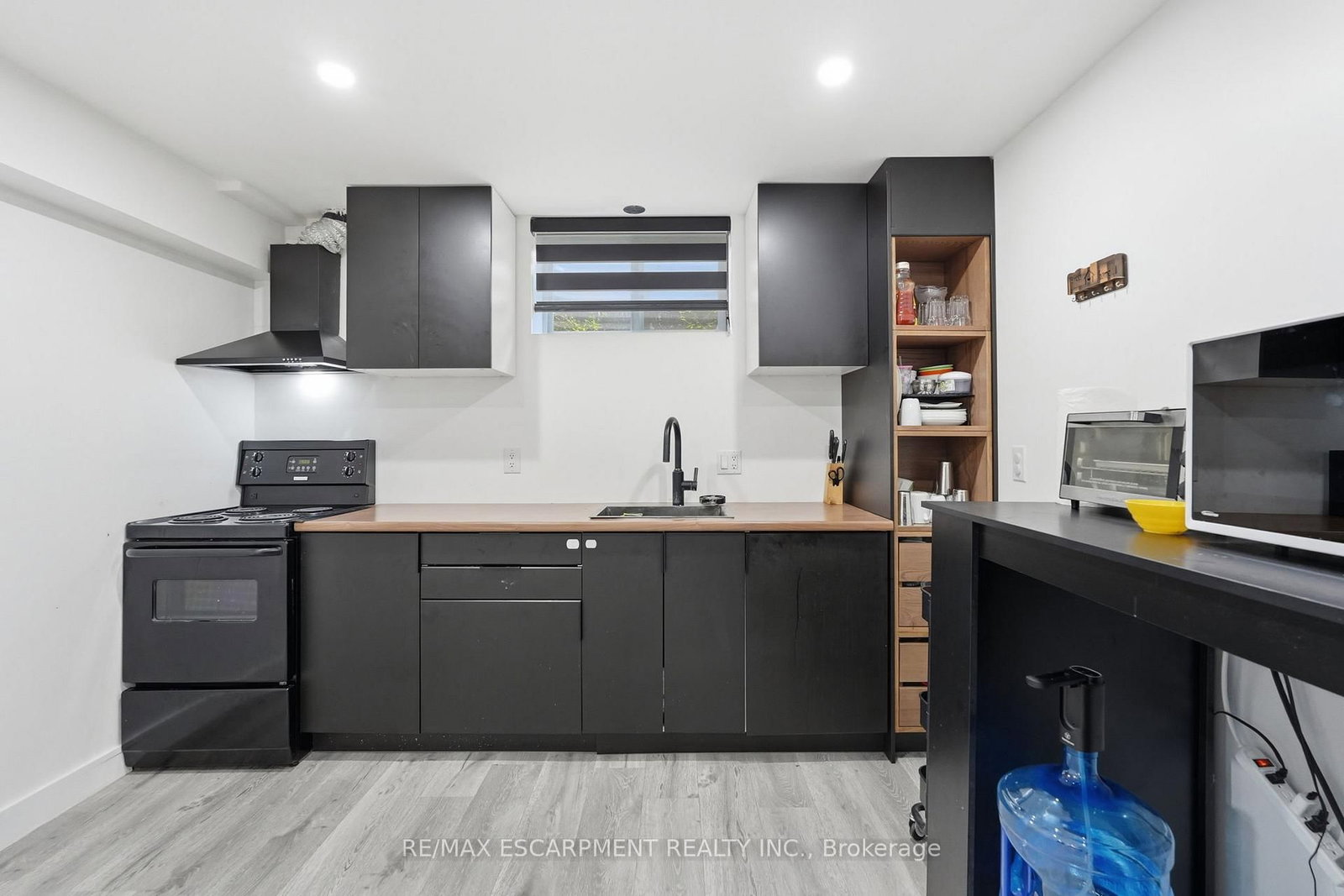 2 CURRIE Drive • Puslinch, ON photo 32