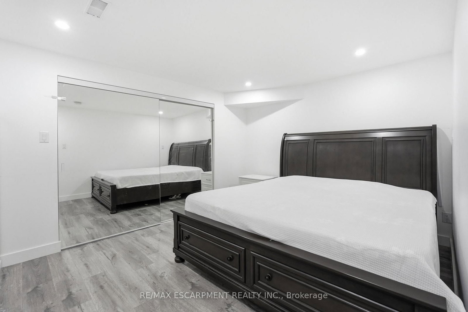 2 CURRIE Drive • Puslinch, ON photo 34