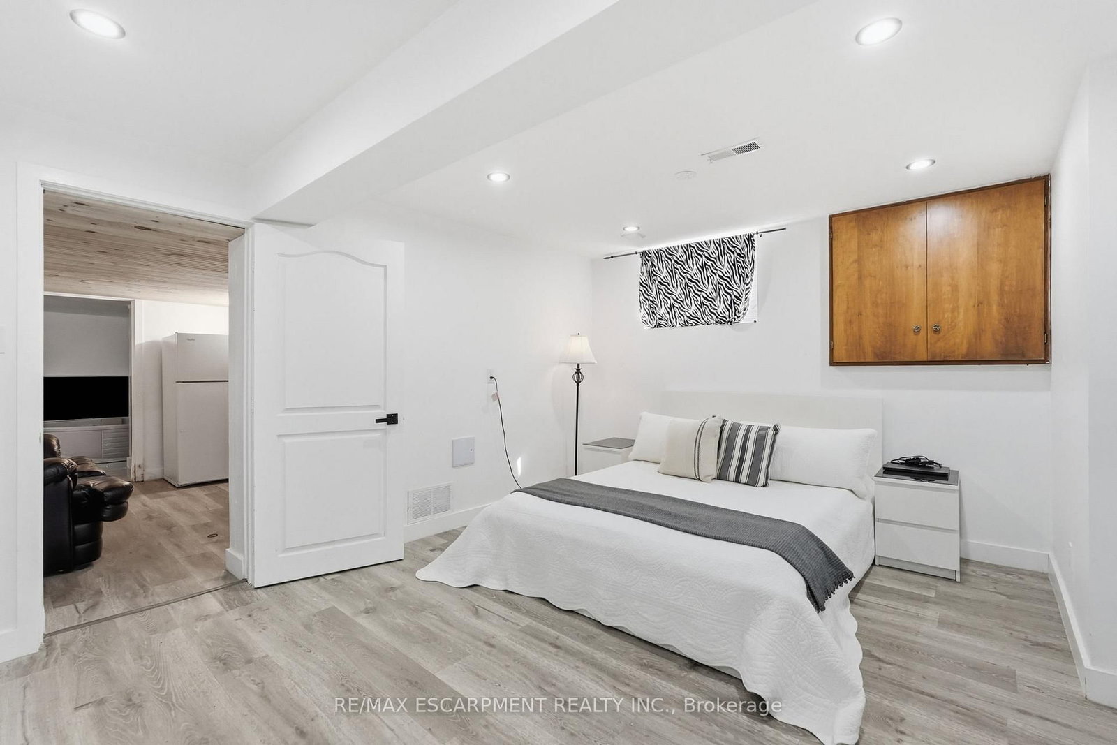 2 CURRIE Drive • Puslinch, ON photo 37
