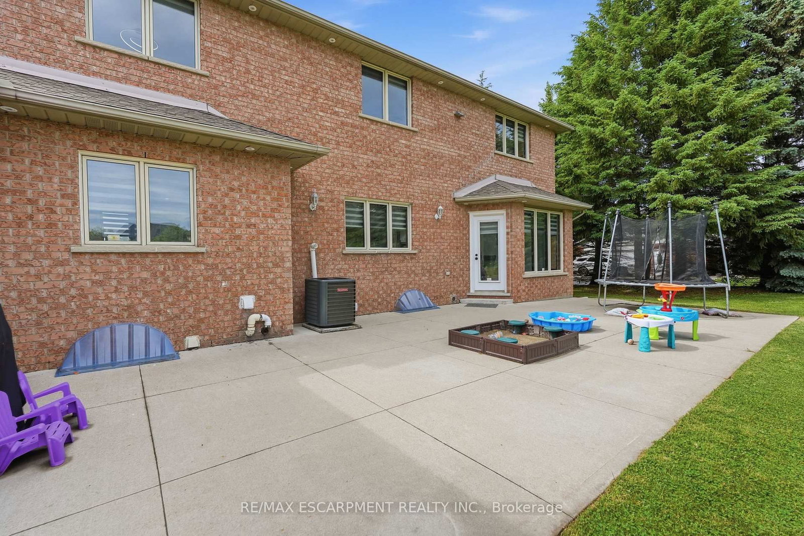 2 CURRIE Drive • Puslinch, ON photo 42