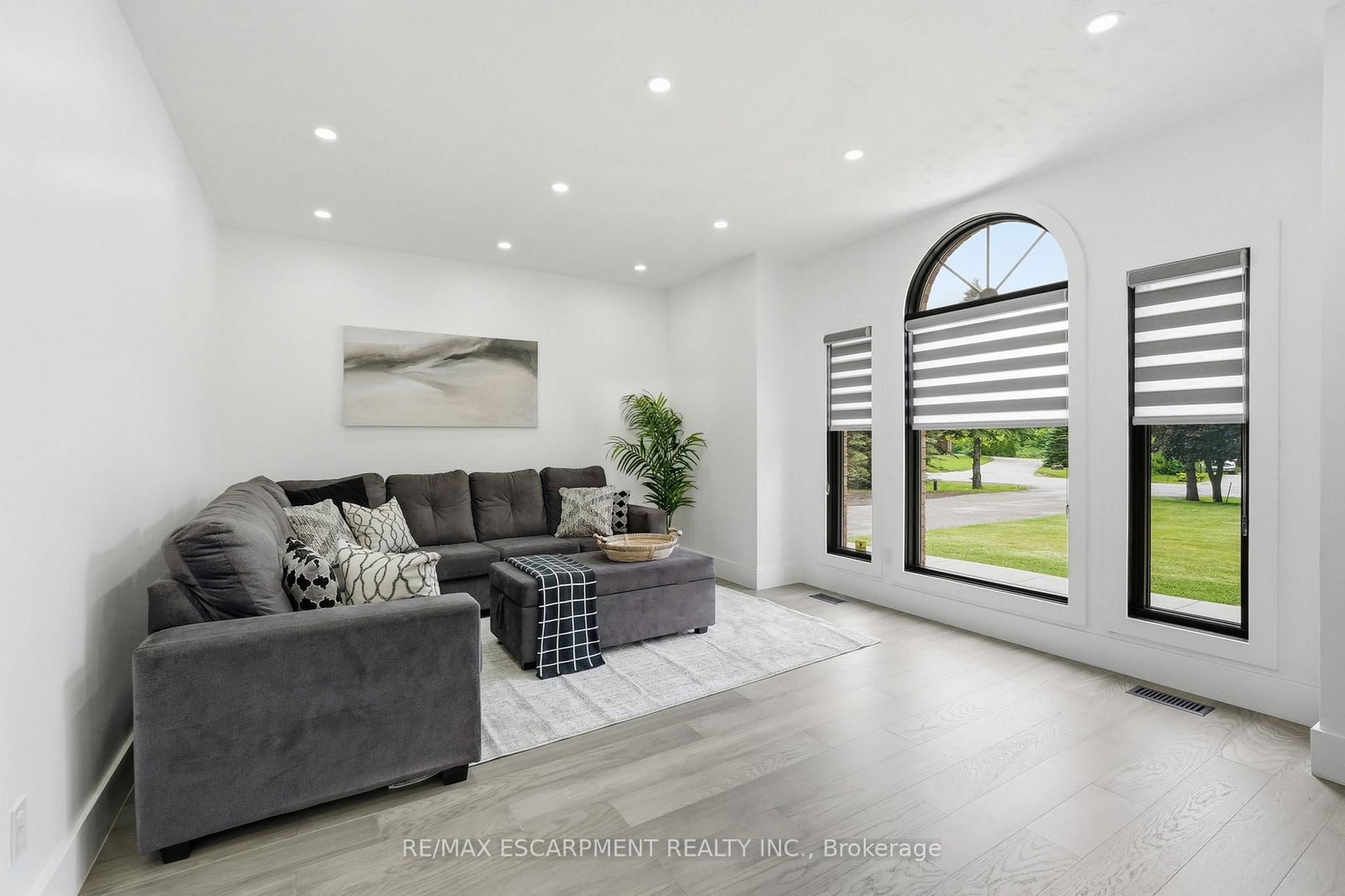 2 CURRIE Drive • Puslinch, ON photo 5