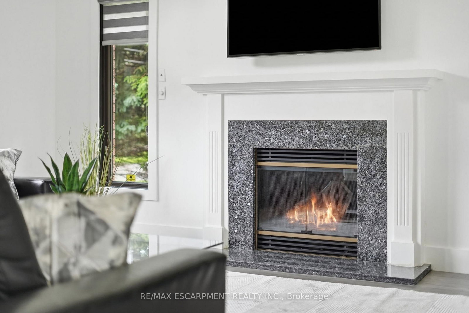 2 CURRIE Drive • Puslinch, ON photo 8